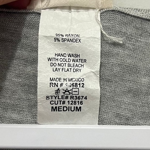 Caution To The Wind Loose Fit Strappy V-neck Short Sleeve Tee MED - Picture 9 of 9